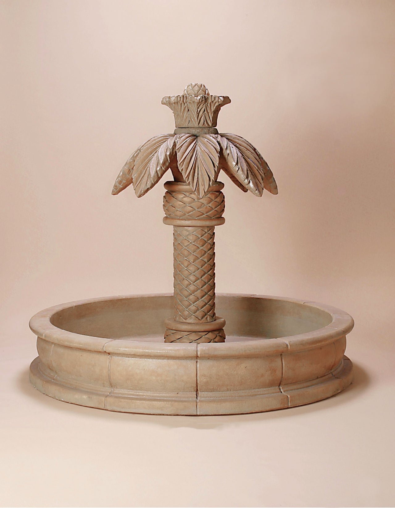 Palm Springs Small Cast Stone Outdoor Garden Fountain – Tropical Tranquility in a Compact Design