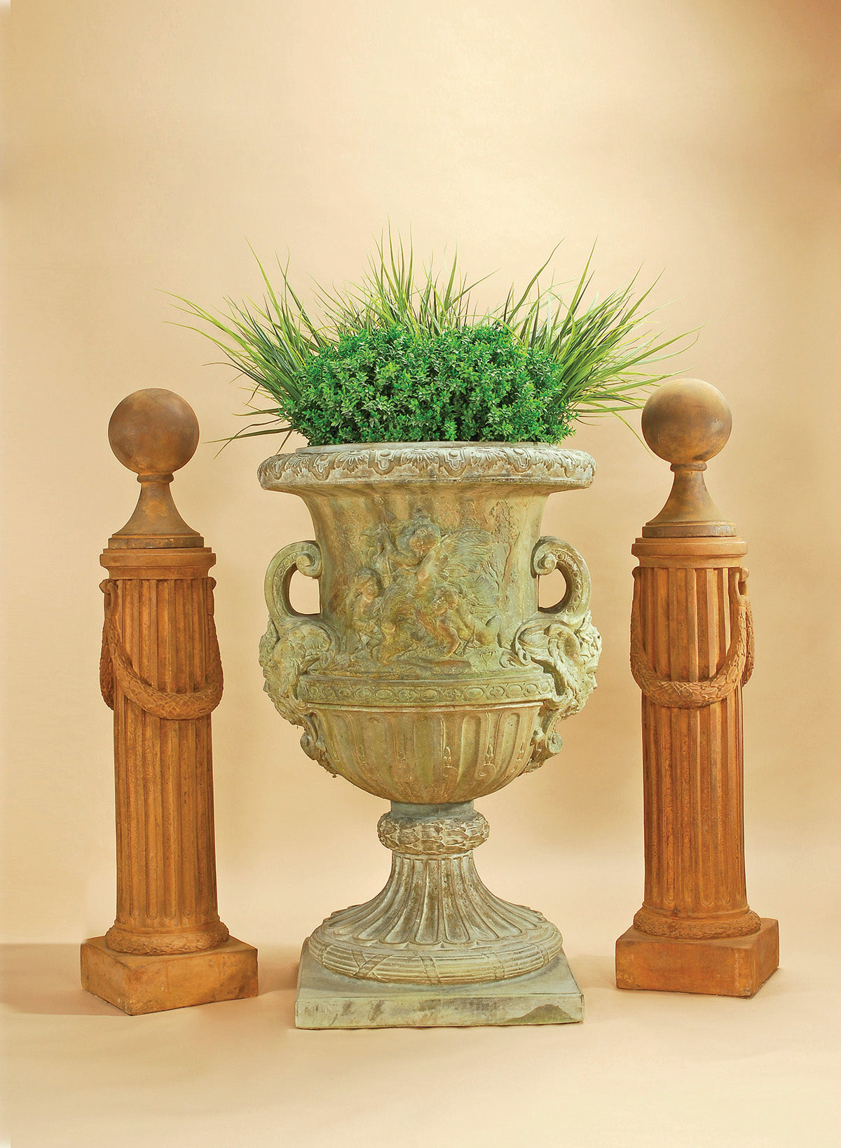 Fellers Classic Concrete Urn Planter – Durable and Elegant Outdoor Indoor