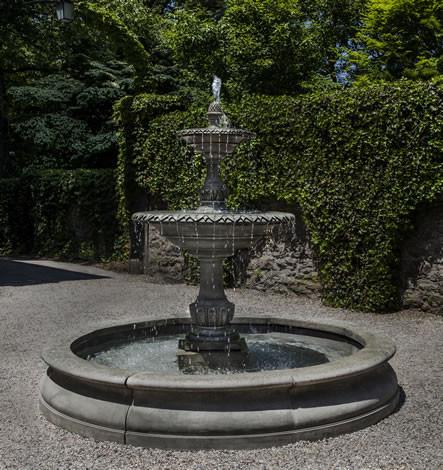 Charleston Outdoor Tiered Garden Fountain in Basin Fountain Campania International 