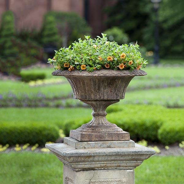 Campania International Cast Stone Smithsonian Fluted Valentine Urn Urn/Planter Campania International