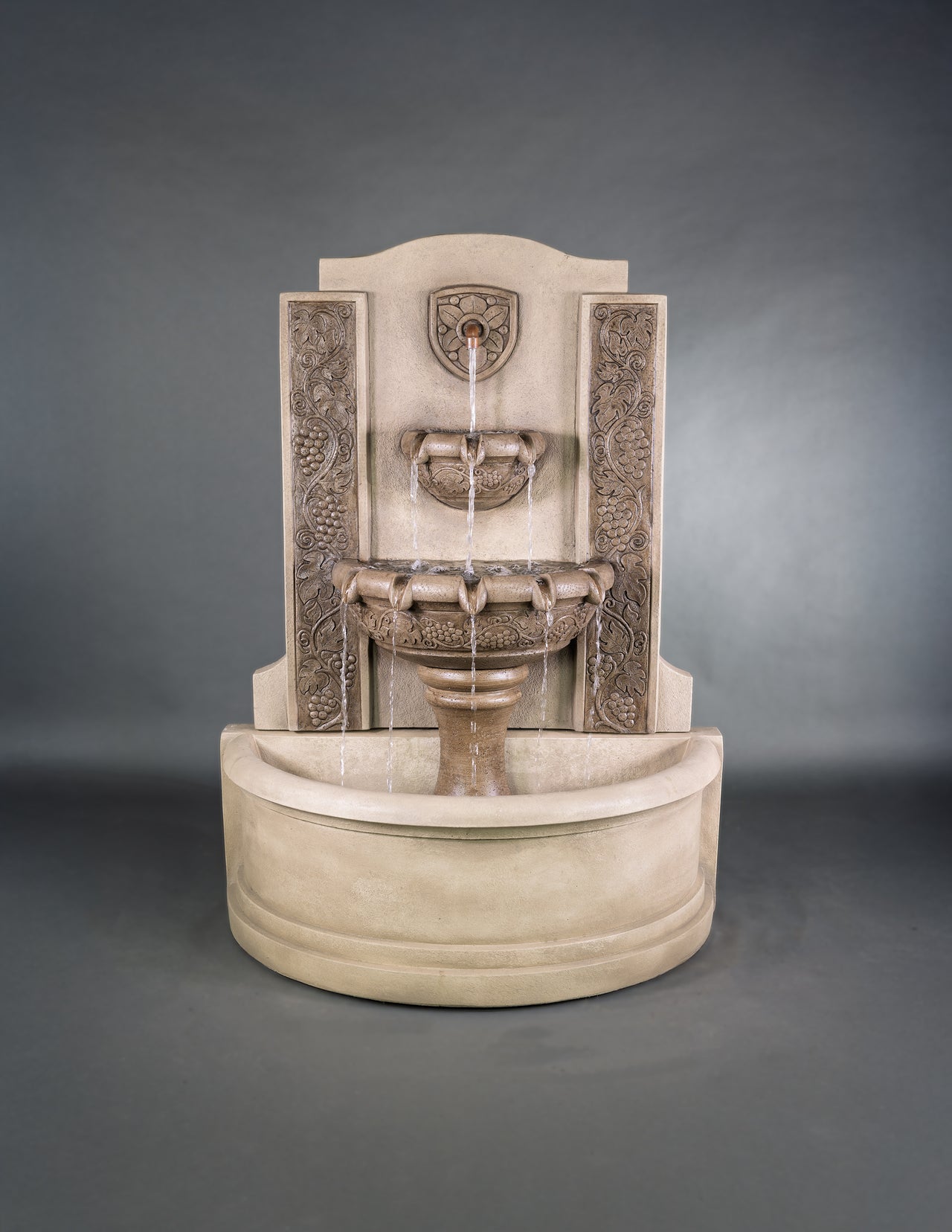 Giannini Vineyard Wall Fountain – Rustic Elegance with a Soothing Cascade
