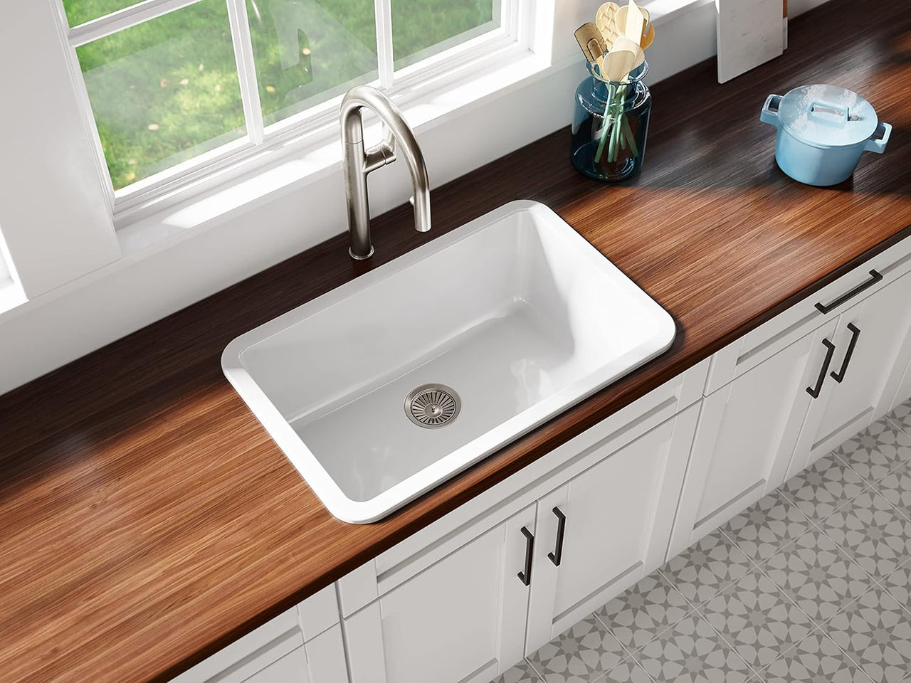 LaToscana 30" Single Bowl Drop-in/Undermount Fireclay Kitchen Sink in White
