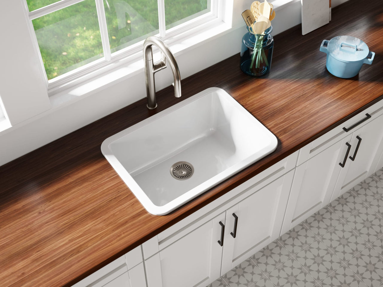LaToscana 27" Single Bowl Drop-in/Undermount Fireclay Kitchen Sink in White