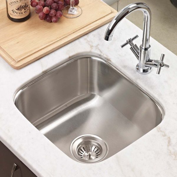 Houzer Club 17 inch Stainless Steel Undermount Bowl Bar and Prep Sink with Strainer & Bottom Grid