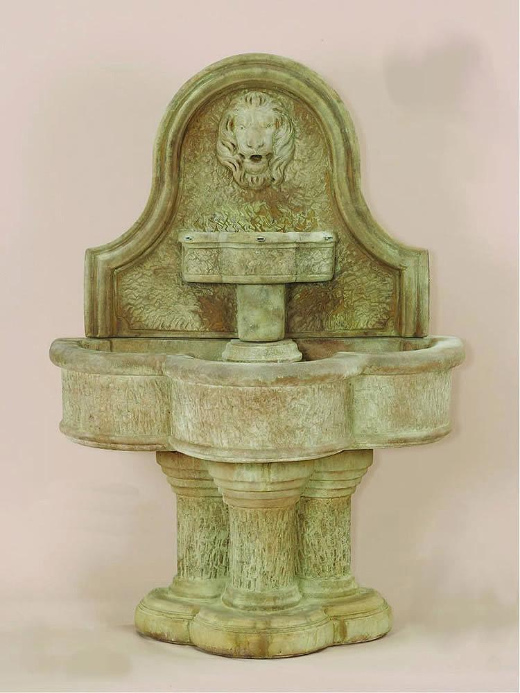 Luccan Lion Wall Cast Stone Outdoor Water Fountain Fountain Tuscan 