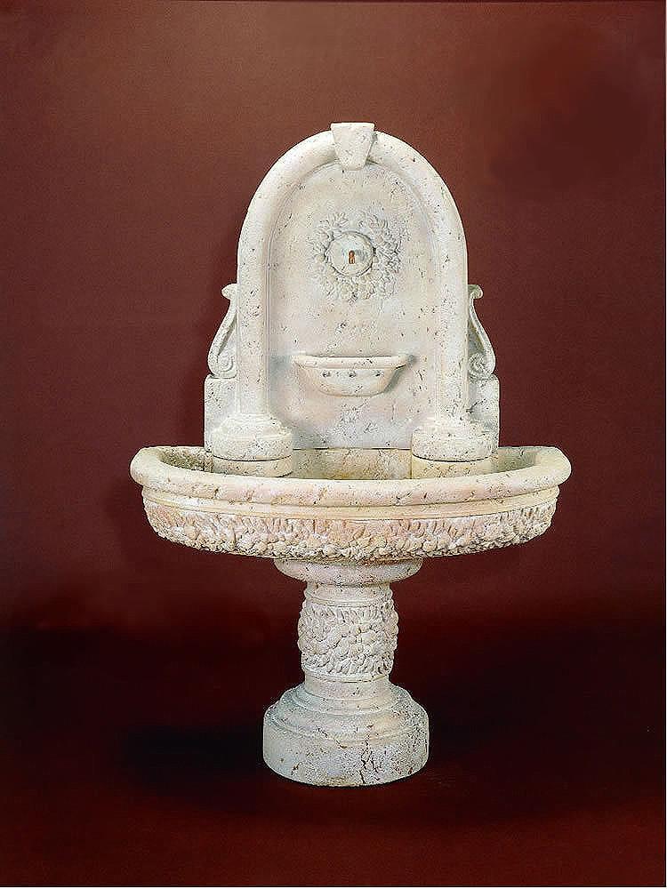 Robbiana Wall Cast Stone Outdoor Garden Water Fountain With Spout Fountain Tuscan 