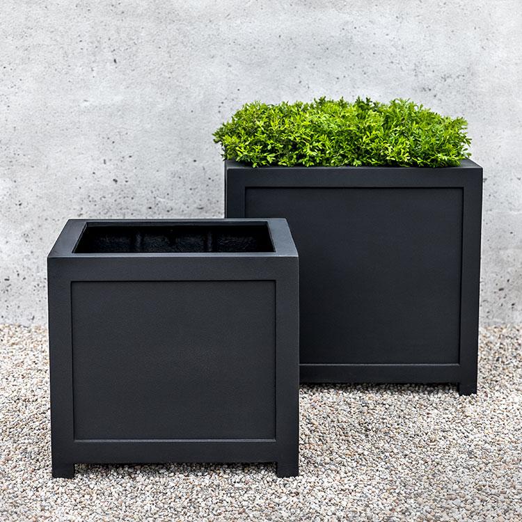 Campania International Oxford Square Planter Urn/Planter Campania International Onyx Black Lite Large 