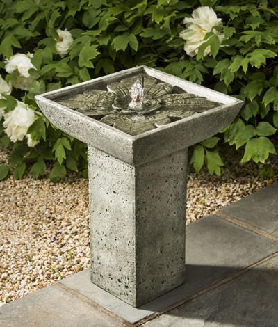 Andra Cast Stone Outdoor Bird bath Garden Fountain Fountain Campania International 