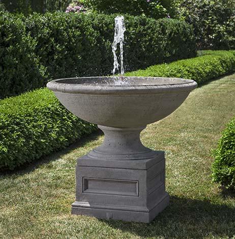 Condotti Outdoor Garden Fountain Fountain Campania International 