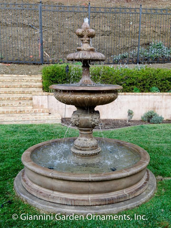 Piazza Veneta Cast Stone Outdoor Fountain Fountain Tuscan 