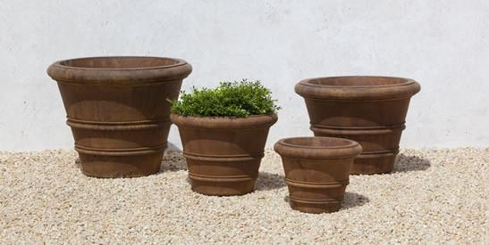 Campania International Cast Stone Classic Rolled Rim 11.5" Urn/Planter Campania International 