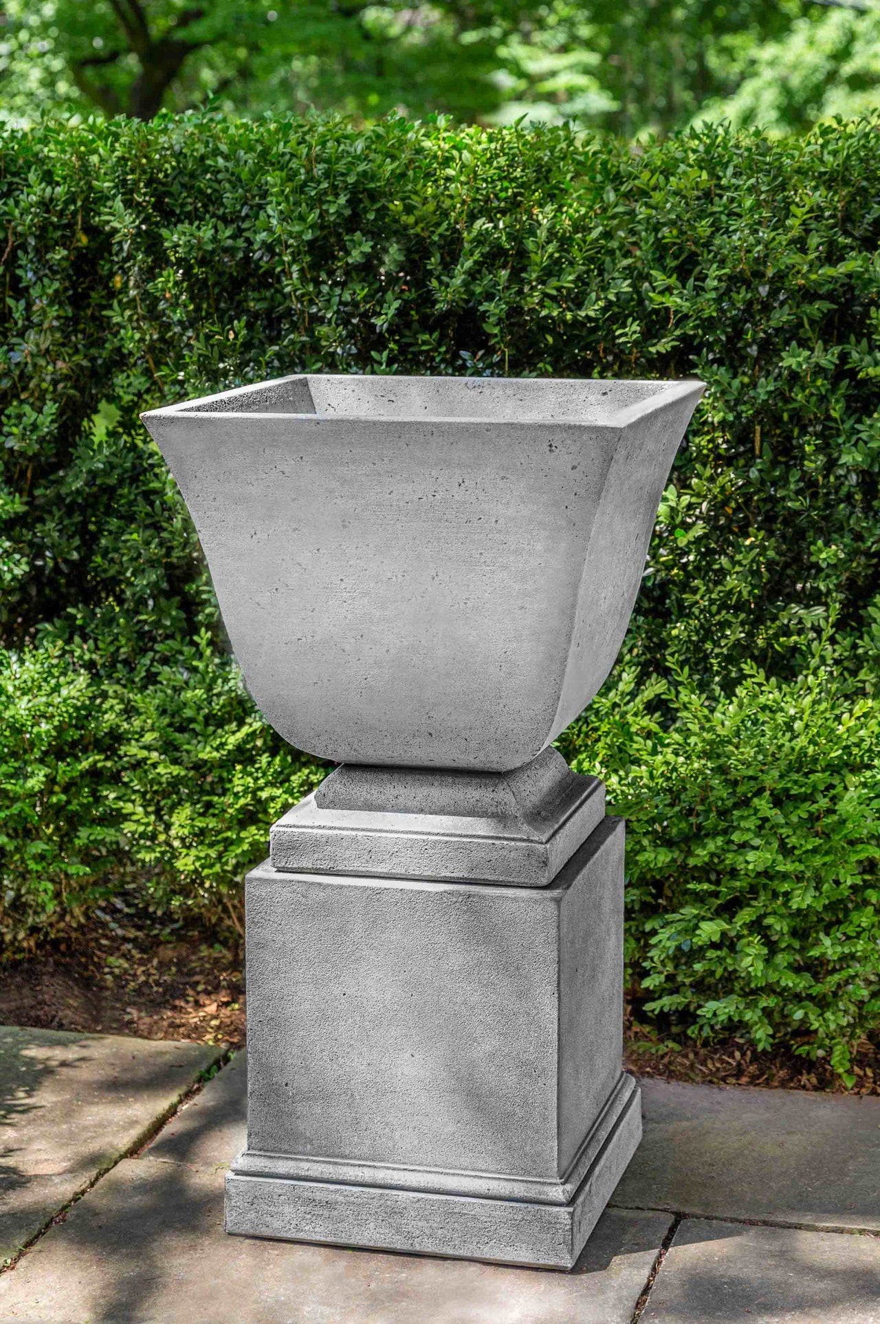 Campania International Shelbourne Urn, Large Urn/Planter Campania International 